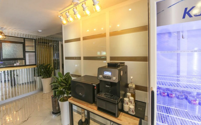 Tour Hotel