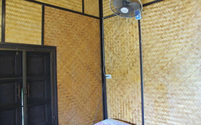 Pho Rak Nah Pai Hotel