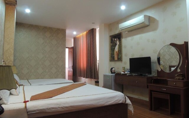 Louis Hotel