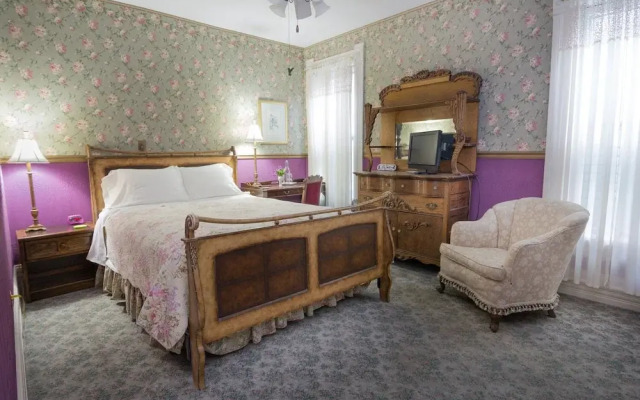 Harrison House Bed & Breakfast