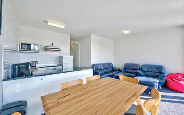 Snow Ski Apartments 22