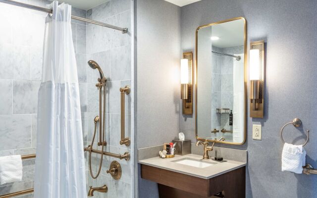 The Yorktowne Hotel, Tapestry Collection by Hilton