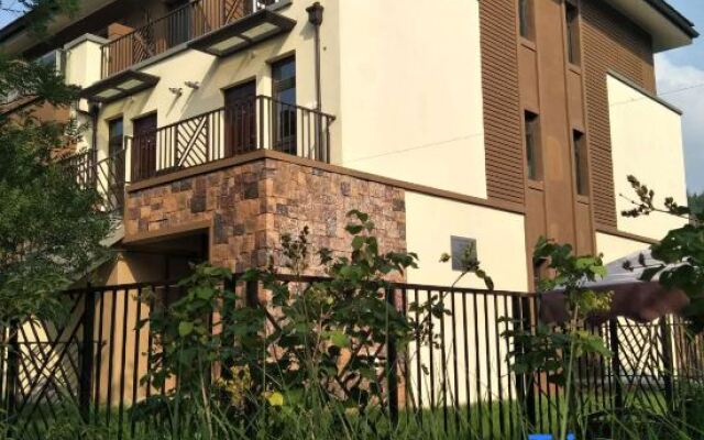 Mingtang Linshui Inn