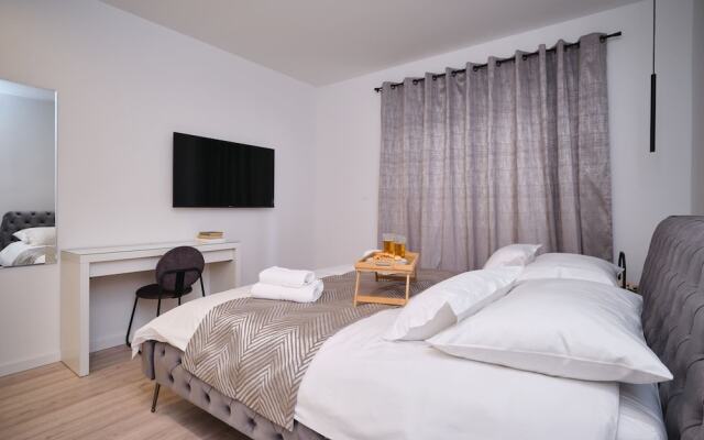 LaMer Luxury Suite by Litto