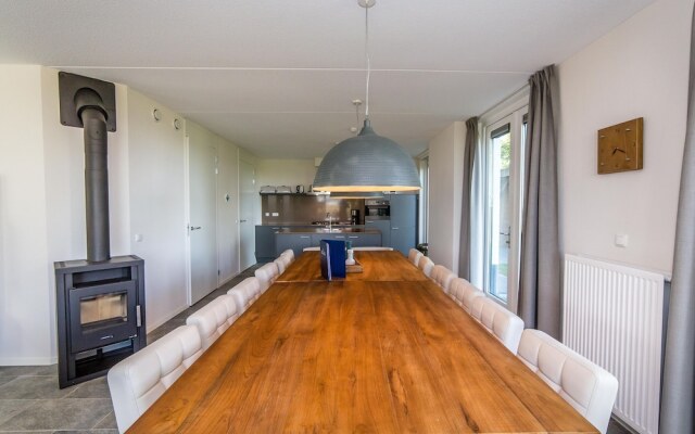 Lush Holiday Home 4km From Maastricht