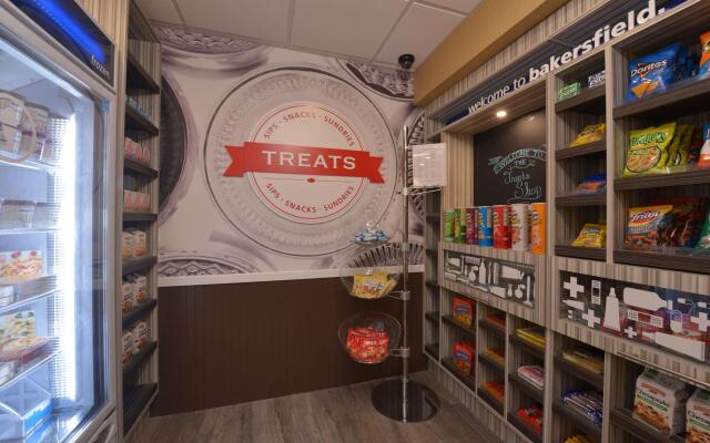 Hampton Inn & Suites Bakersfield North-Airport