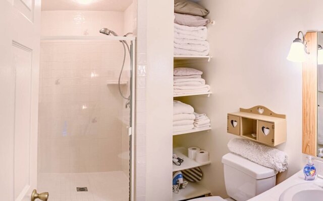 Oak Tower Townhouse-1.5 Blocks to OSF