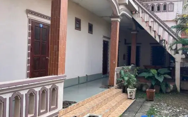Khamphoumy Guesthouse