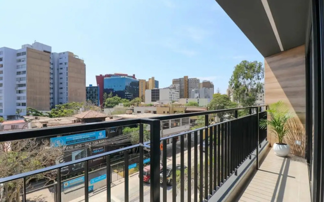 Amazing 1BR With Modern Balcony in San Isidro