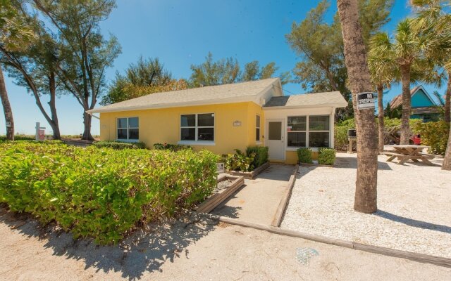 Whispering Waves East Apartment 1