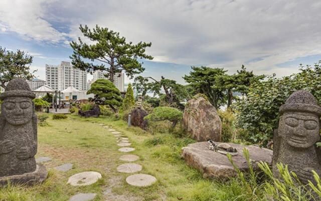 Tongyeong Marie Joa Pension