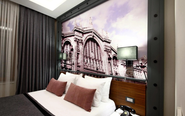 Montania Special Class Hotel