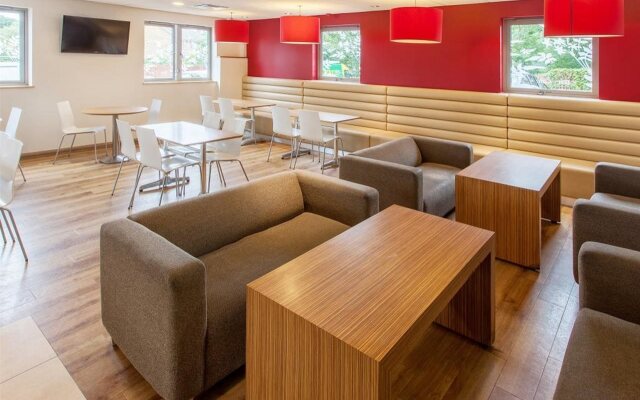 Travelodge Bracknell Central