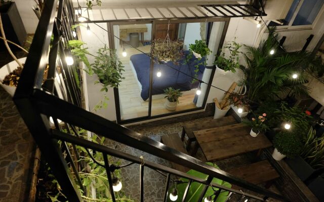 The Gallery House