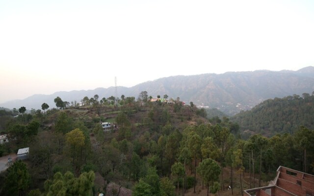 OYO 13768 Home 3BHK Penthouse Kasauli