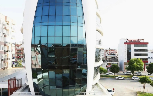 Elips Royal Hotel & Spa