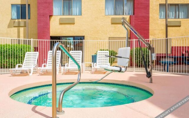 Super 8 Phoenix/Mesa/Gilbert Road