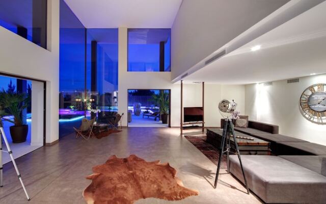 Contemporary Villa, Golf La Alquería, Benahavis, Marbella