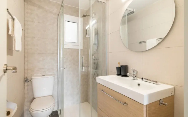 Collblanc Apartment By Olala Homes