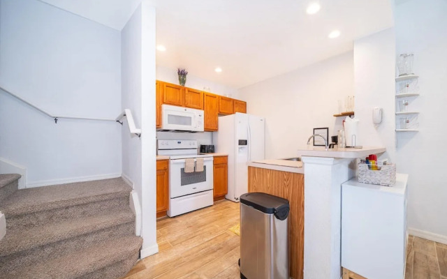 Enchanted Townhome Near Disney Parks 3Br