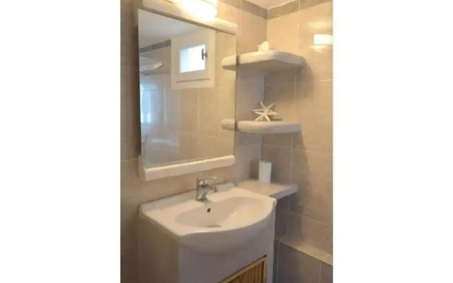 Anemelia Hotel Adamas