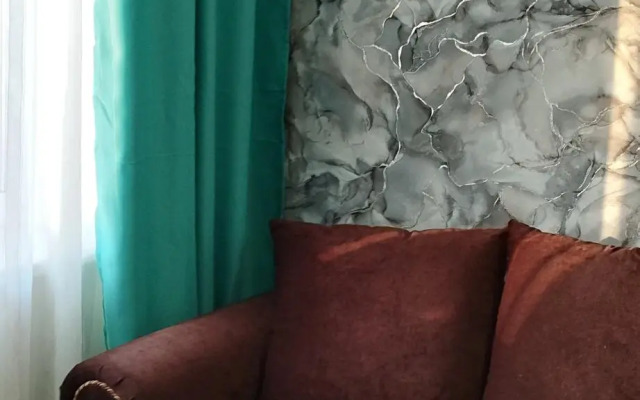 Апартаменты на проспекте Дружбы 33