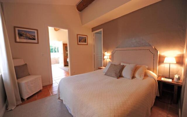 Mas Oréa côté piscine