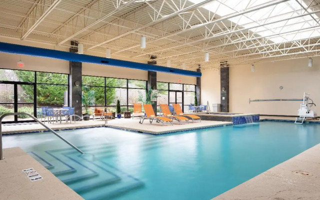 Holiday Inn Hotel & Suites Charleston West by IHG