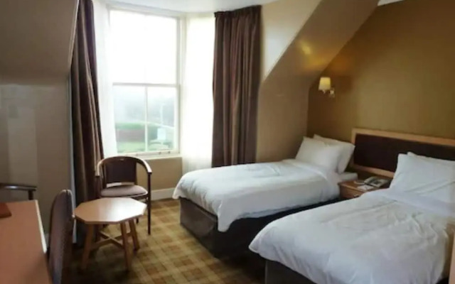 Kilmarnock Arms Hotel