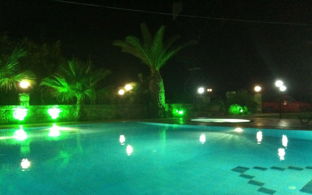 Matala Dimitris Villas and Hotel