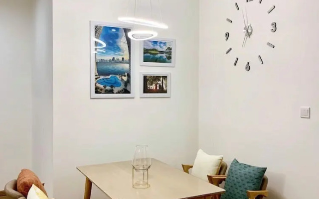 Homefromhome Skylake Apartment