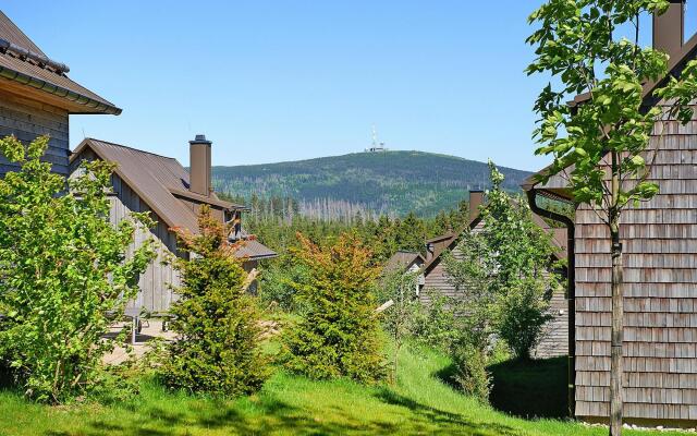 Semi-detached Houses, Turf House