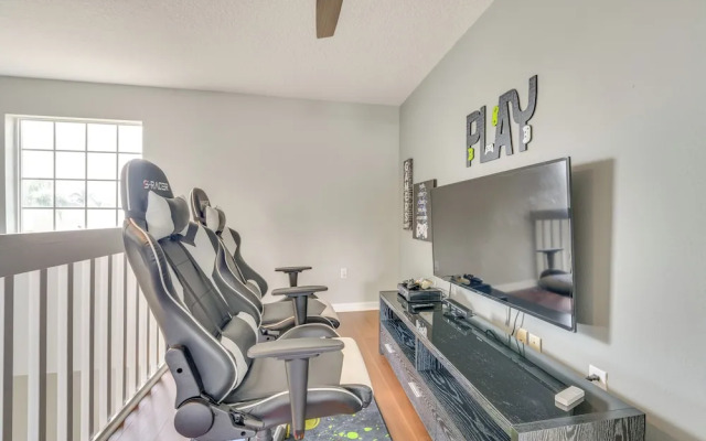 Luxury Championsgate Home Near Disney Parks!