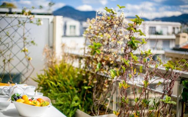 LE FRANCIA II AP4197 By RIVIERA HOLIDAY HOMES