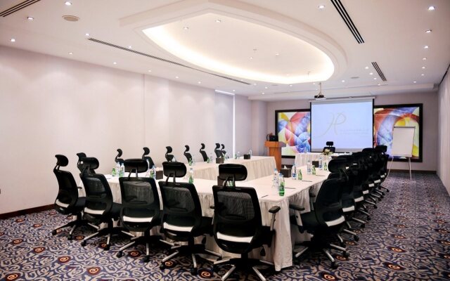 Sunday Qaser Alhamra