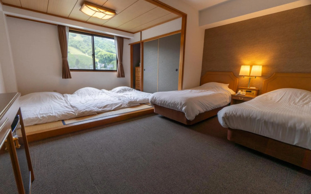 Hakuba Panorama Hotel – Guest Rooms – Hakuba