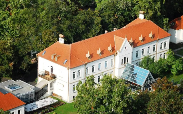 City Partner Park Hotel Pelikan