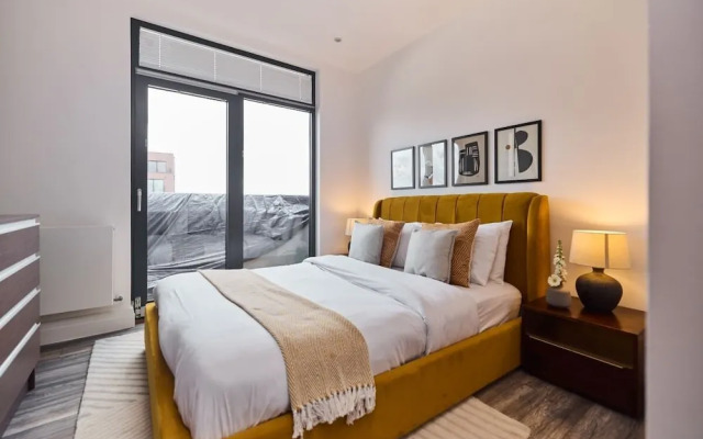 The Harlesden Classic - Lovely 2BDR Flat with Balcony