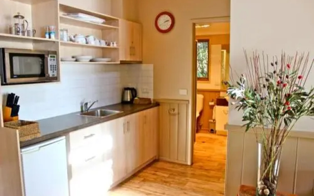 Autumn Leaf Cottage 1
