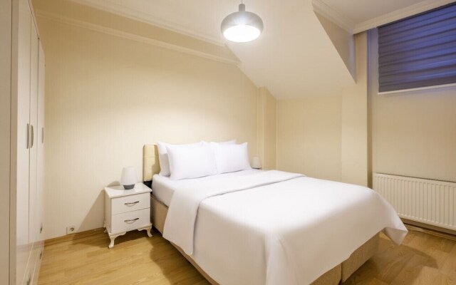 Central and Cozy Flat in Sisli