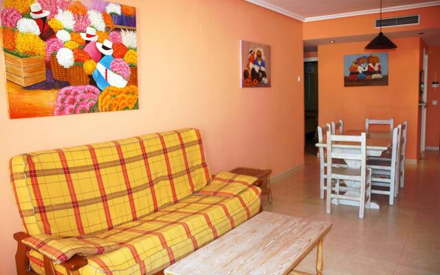 Apartamentos Punta Canaret 3000