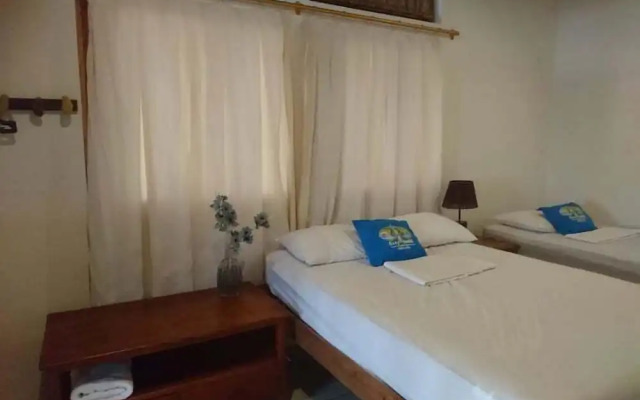 Casa Sirena Surf Lodge