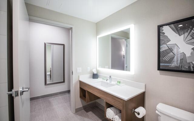 Holiday Inn Calgary South Conference Center by IHG