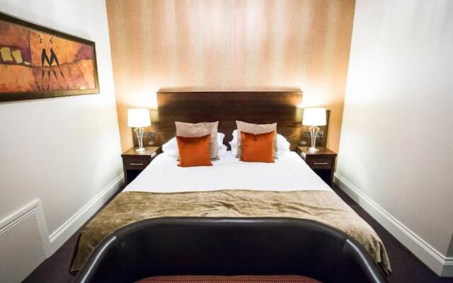 Duke Of Edinburgh Hotel