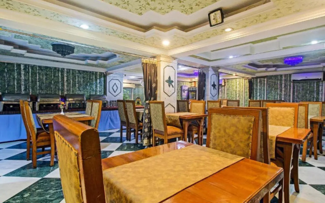 OYO Townhouse 92944 Hotel Pan Asia International