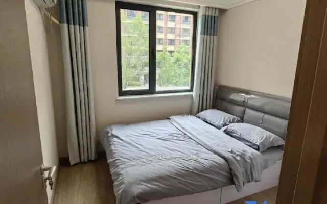 Rongcheng Zehui Apartment (Juxian Garden Branch)