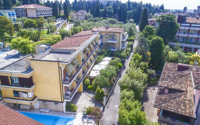 Hotel Serenella