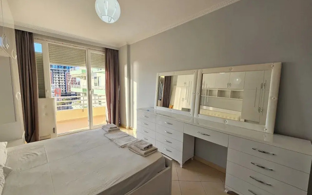 Sea View 1-bed Apartment in Vlore