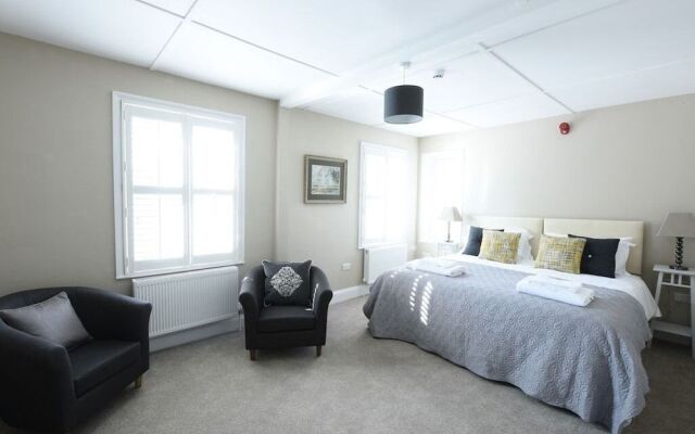 Woodstock Suites