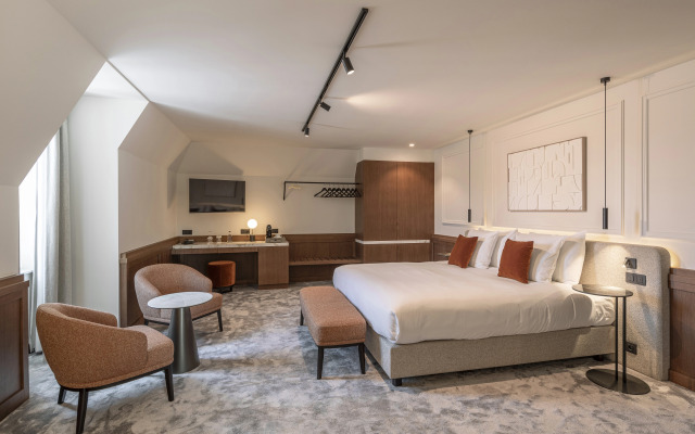 Dukes’ Palace – by Dukes’ Hotel Collection